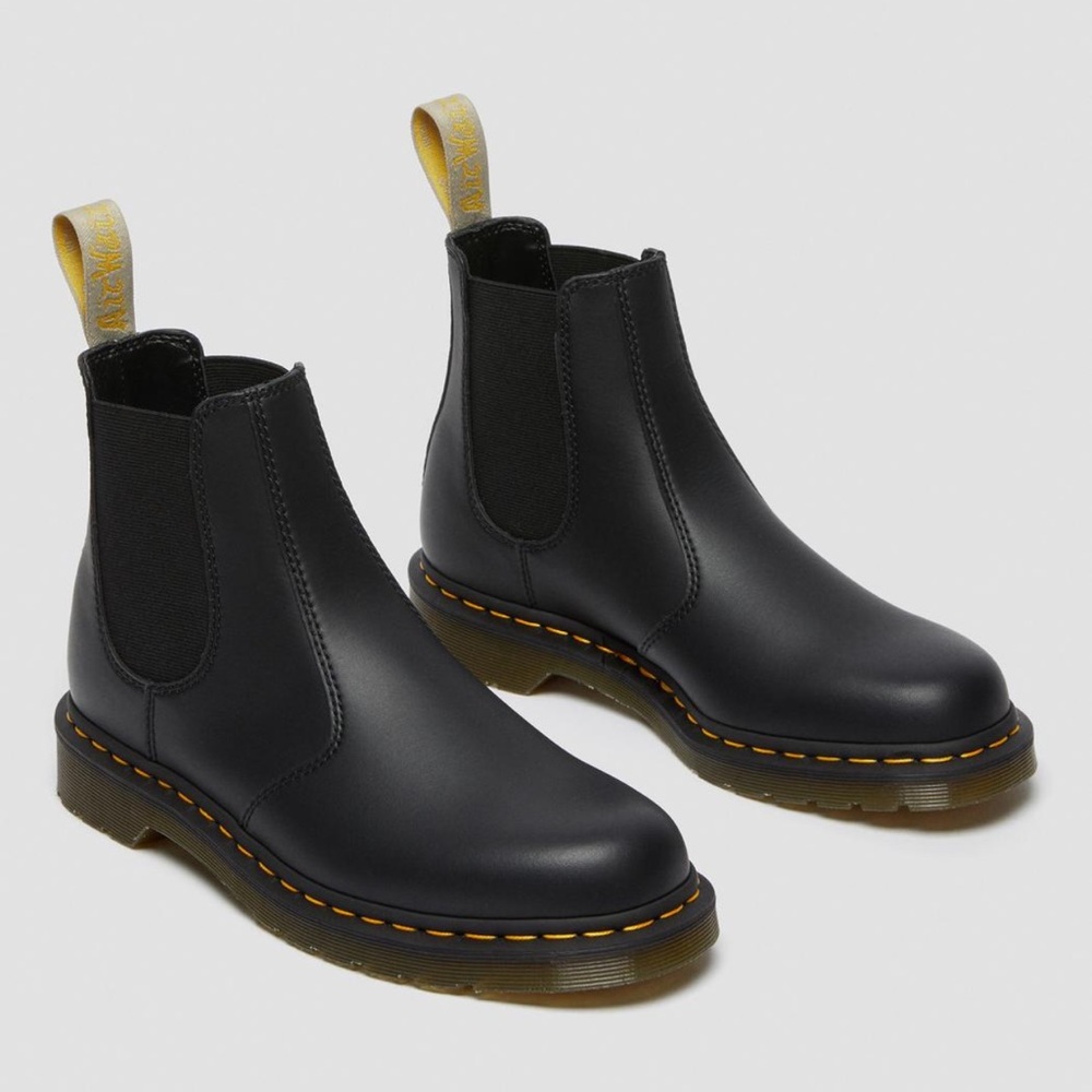 Dr Martens Felix Chelsea Boots